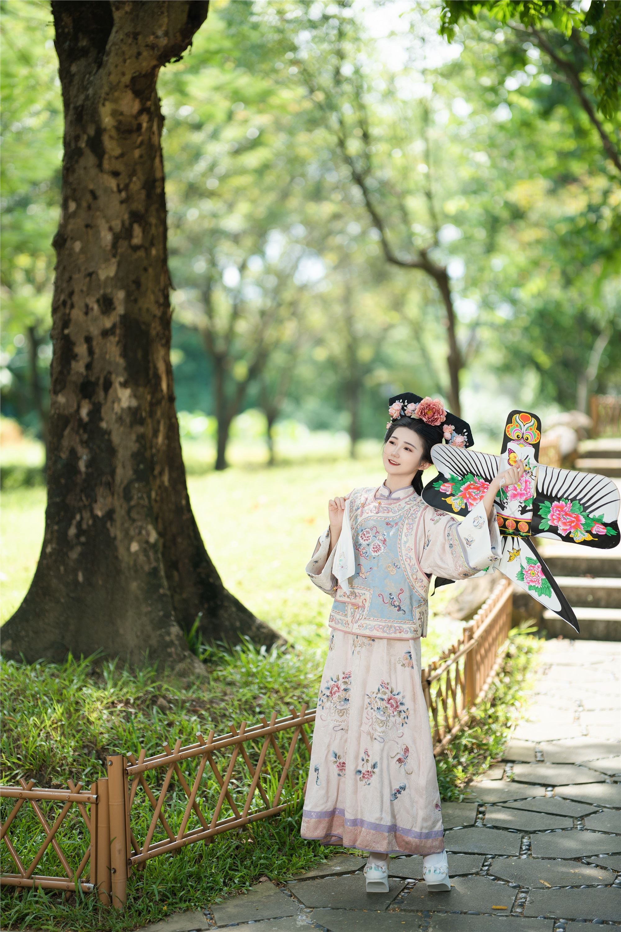 YITUYU艺图语 2025.01.14 活泼的格格 蛋糕的蛋蛋